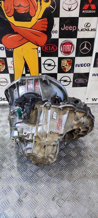 Cutie de viteze Renault Master 2.3 dci pentru microbuze scolare.