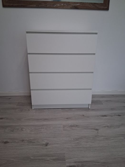 Comoda dormitor nouă