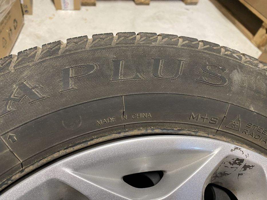 Jante tabla + Anvelope - Ford Transit Connect (205/60/R16)