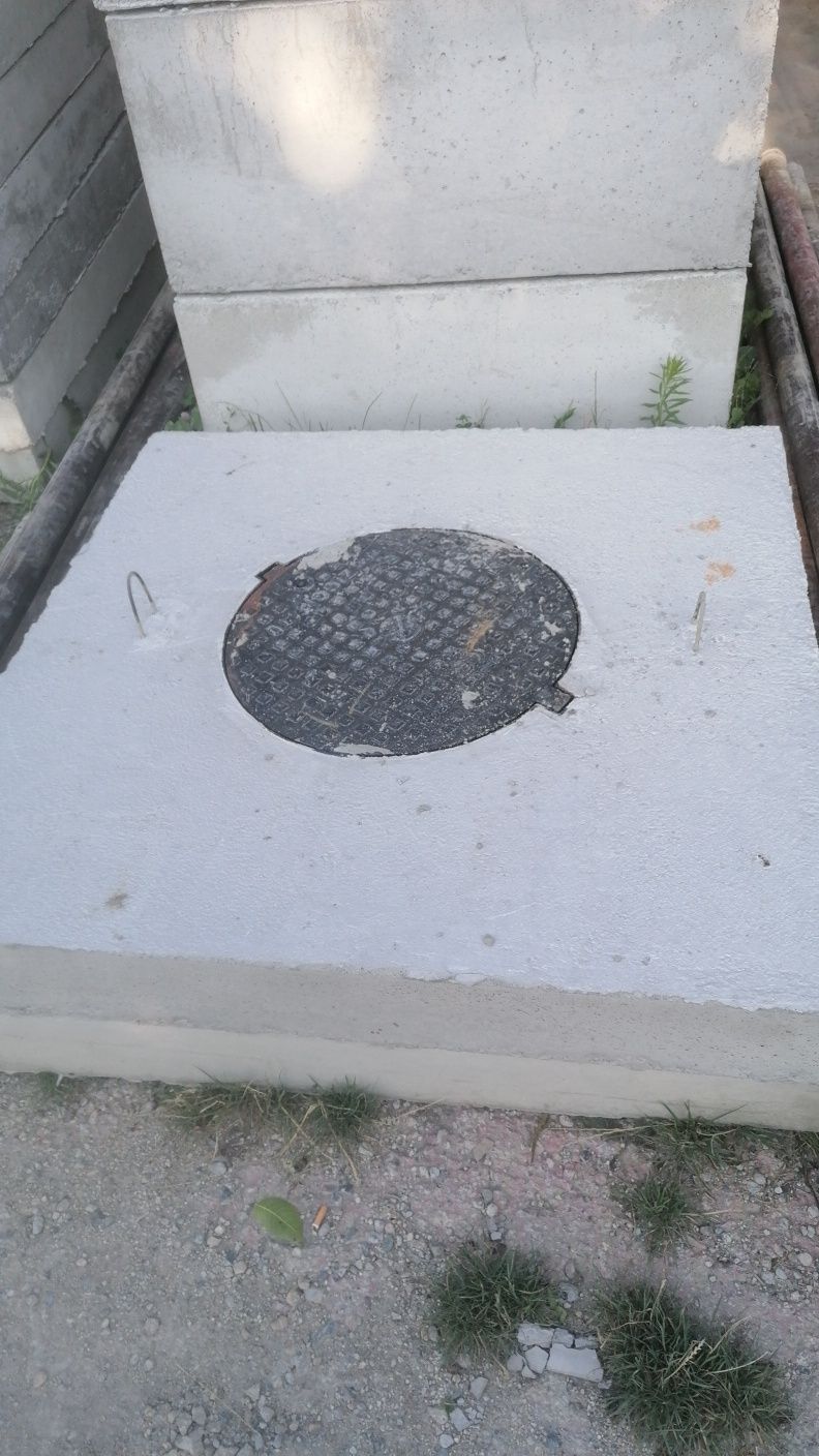 Capac canal cu ușa de vizitare