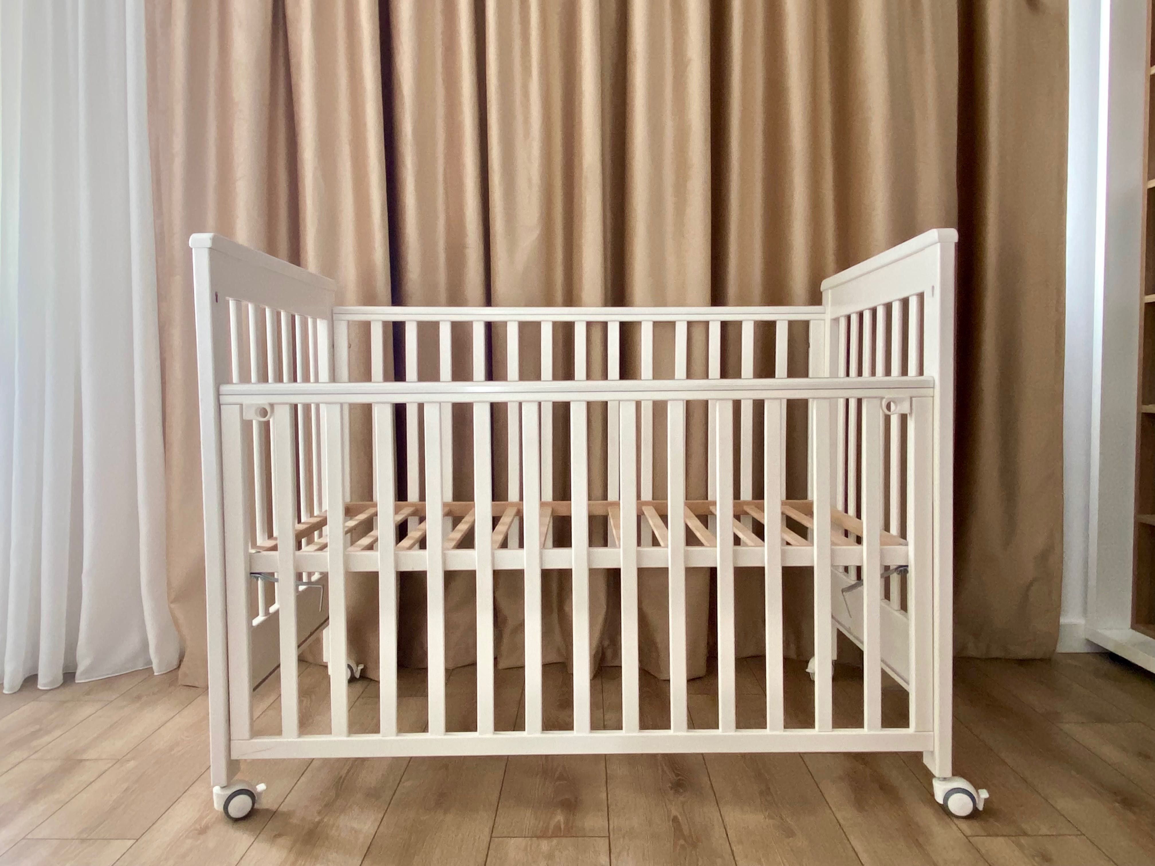 Treppy - Patut co-sleeping 120x60 cu laterala culisanta si roti