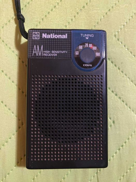 Два японски мини радиоприемника Национал и Съни.
