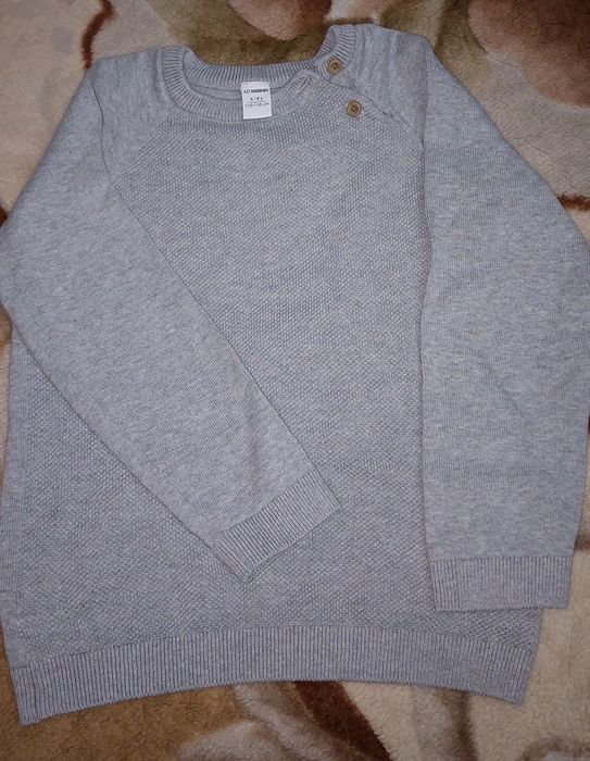 Свитер и рубашка на 5-6 лет