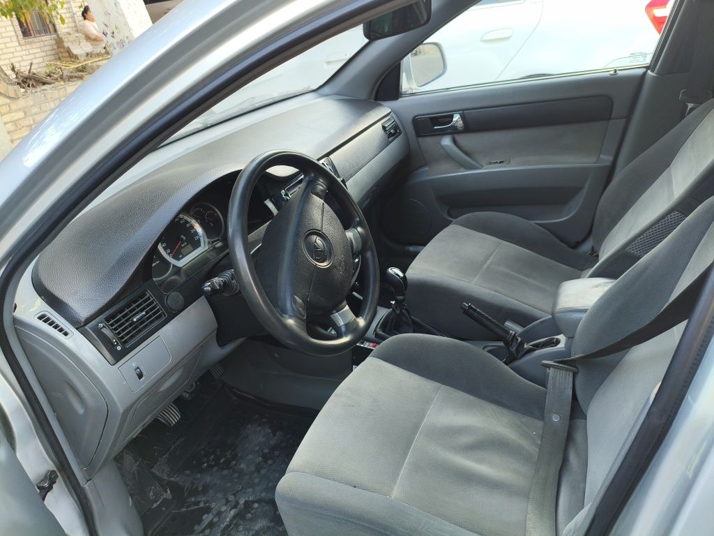 Lasetti Jentra 2015 yil metan gaz