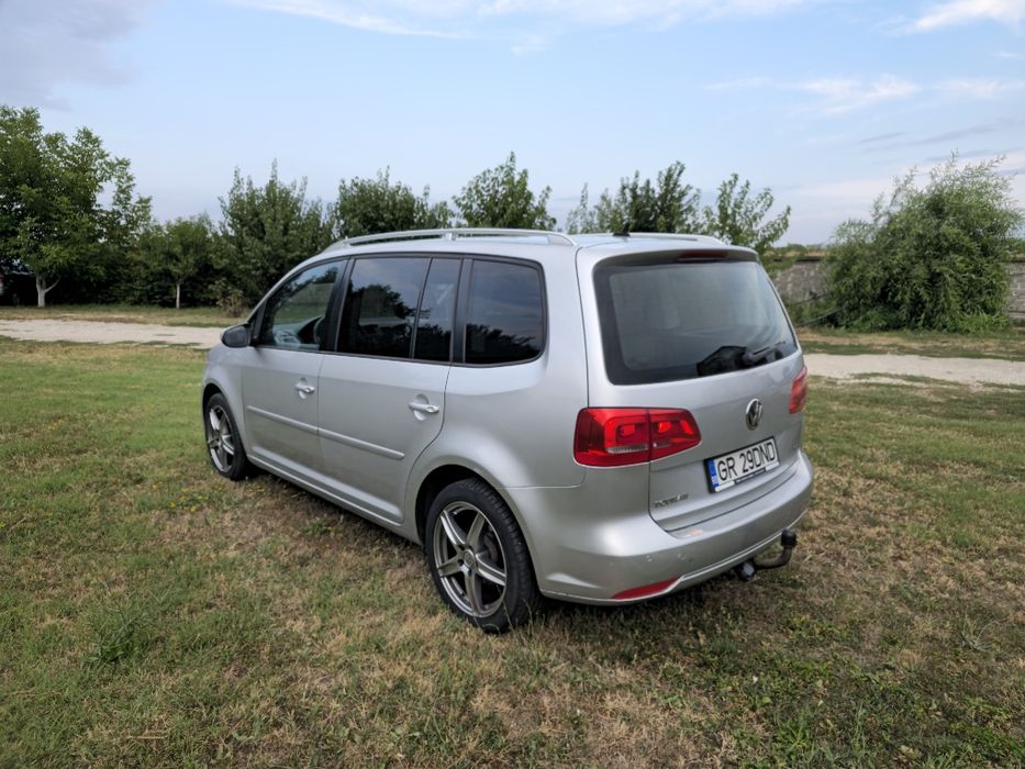 Volkswagen Touran 2011 1.6 dsg