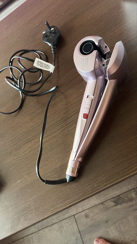 Продавам маша BaByliss 2663 VU