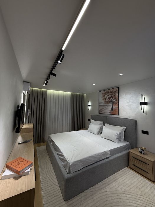 Своя самый центр улица Чехова Ойбек