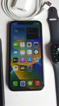 iPhone 11 + Apple Watch 4 Cellular