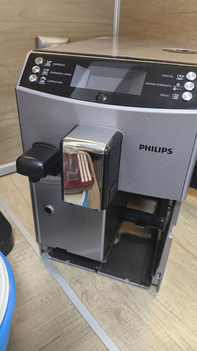 Кафеавтомат Philips Saeco HD8834/19