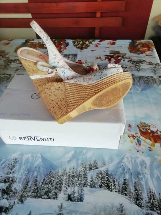 Sandale din piele cu platformă