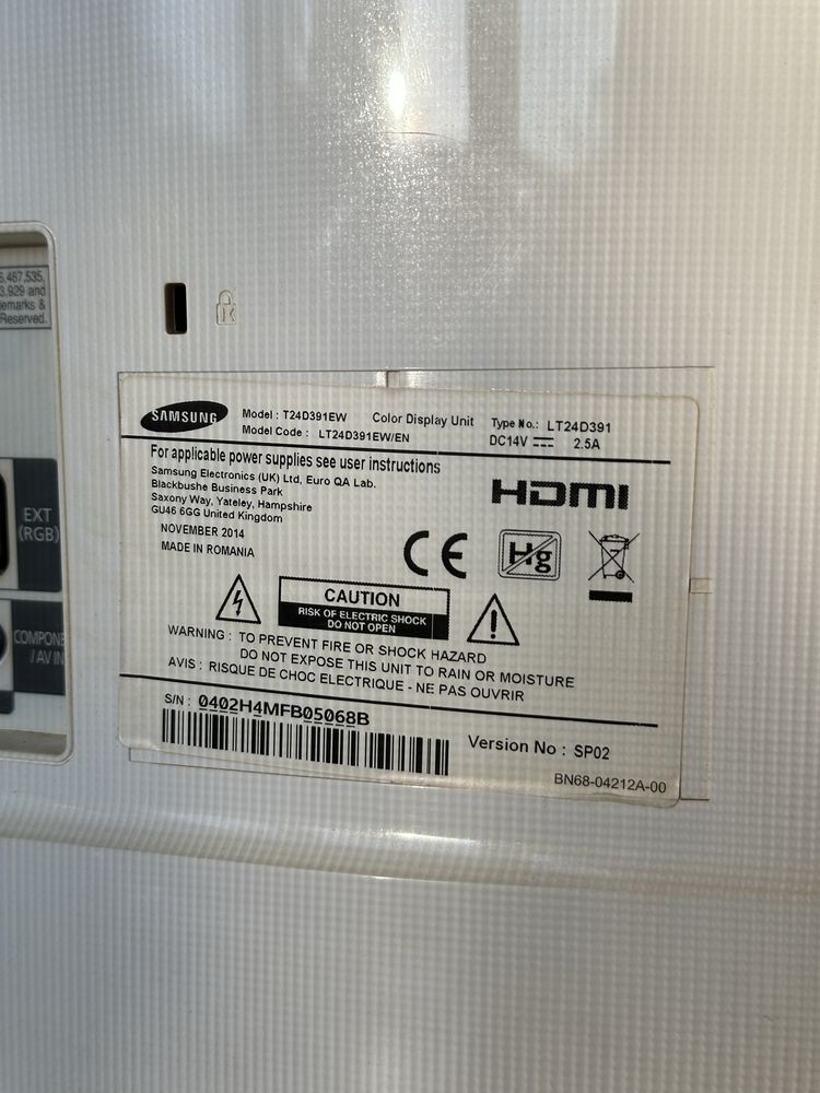 Телевзиео Samsung T24D391EW
