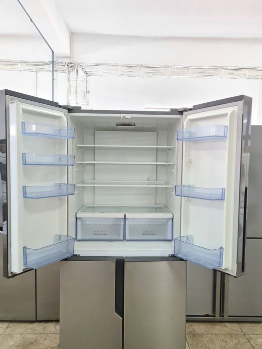 Frigider Hisense A+++ Side by Side