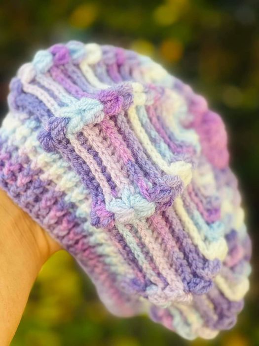 Bereta unicat realizată manual