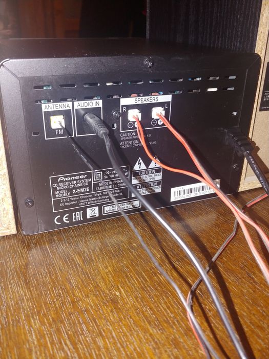 PRET FIX NOU Sistem Pioneer X-EM26(B) Micro HiFi, Bluetooth, CD, FM, U