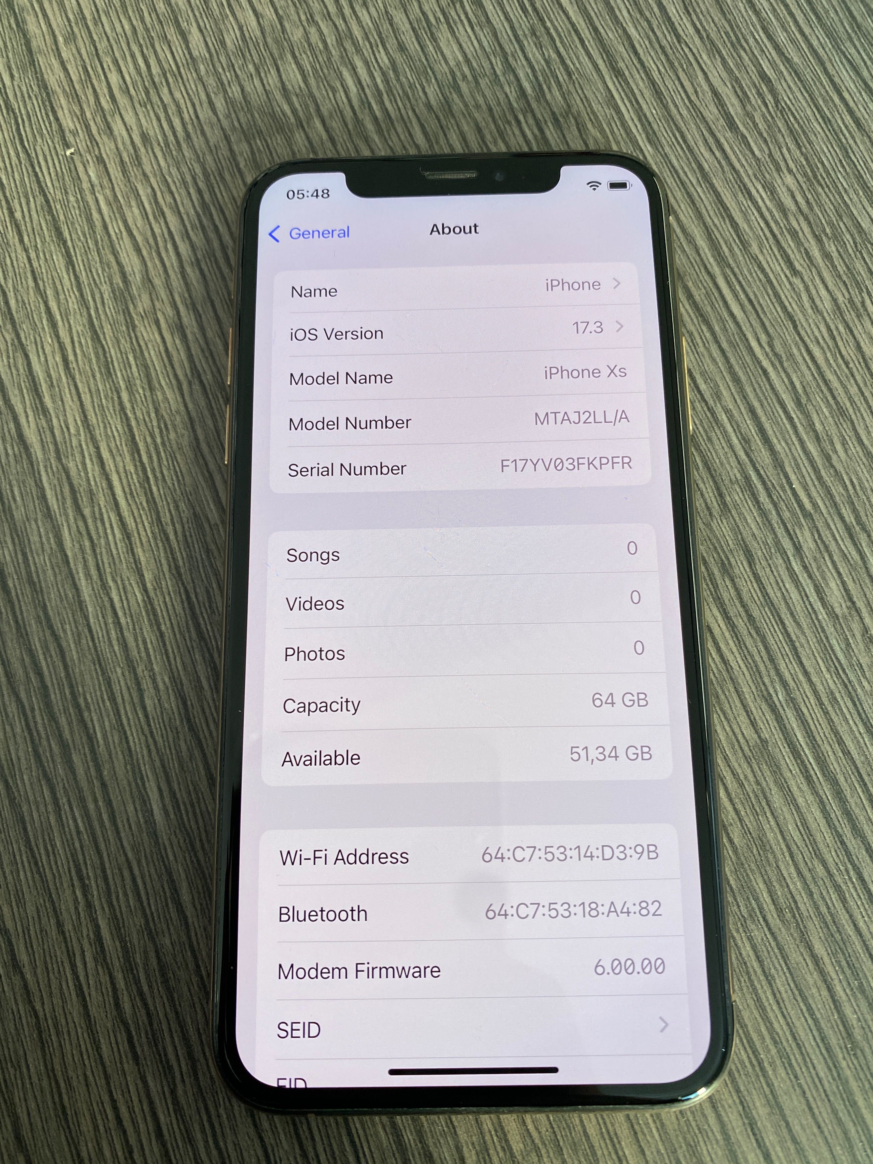 iPhone XS , capacitate 64 Gb