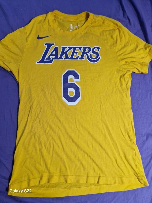Vand tricou nike Lakers