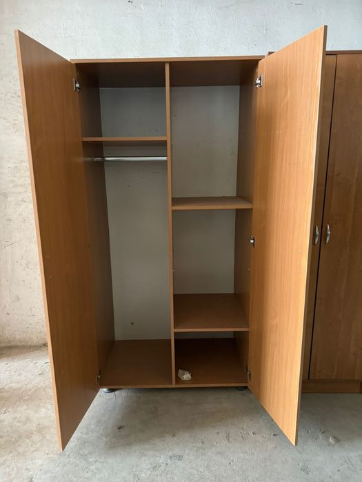 Шкаф для одежды двухстворчатый