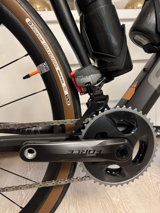 Gravel Focus Atlas Sram  Force AXS 2024