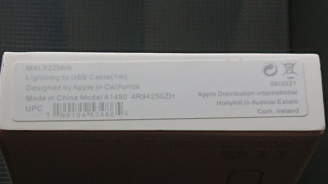 Оригинален Apple Кабел Lightning to USB (1 m)