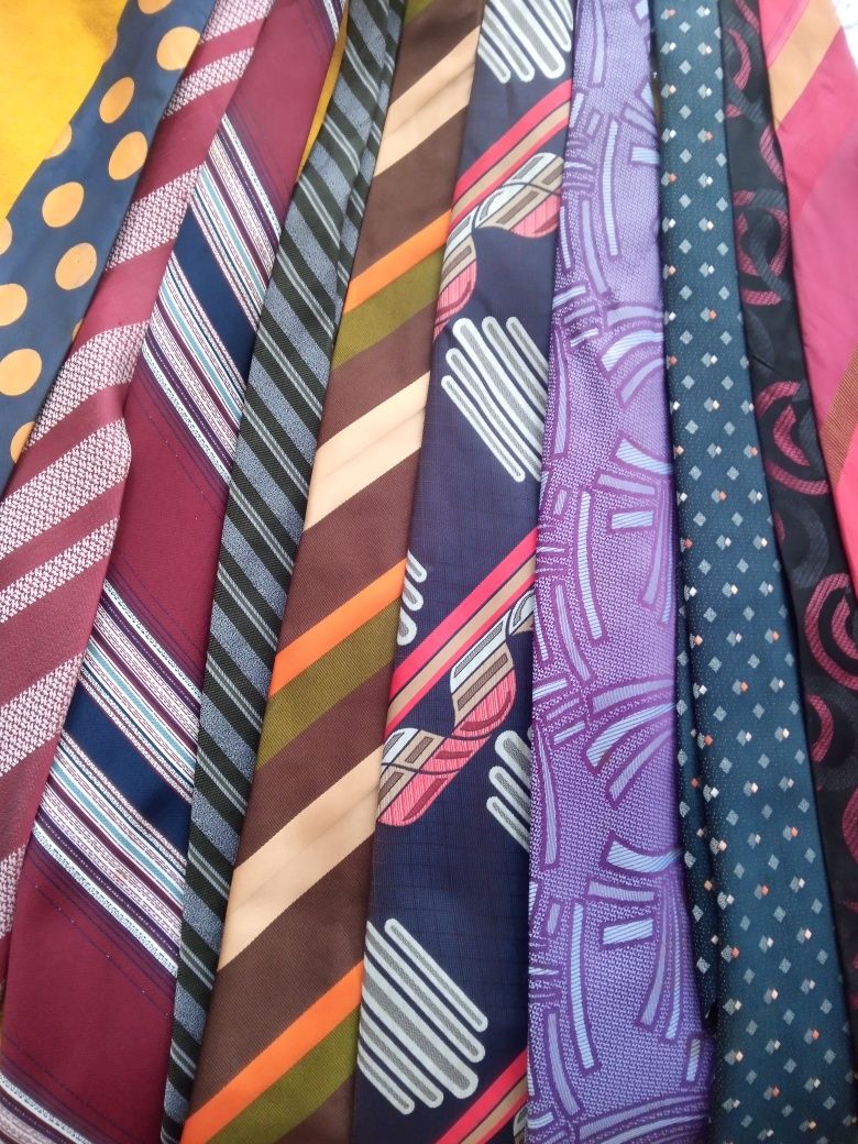 Вратовръзки нови и малко употребявани
