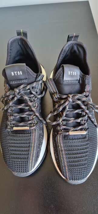 Sneakers negri cu strasuri