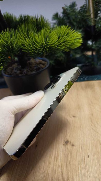 iPhone 14 Pro 256 GB Gold – impecabil, baterie 89%, fără zgârieturi