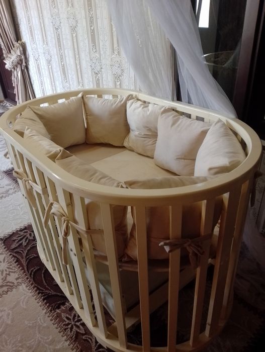 Bolalar divanchasi belanchak va manesh boladi.