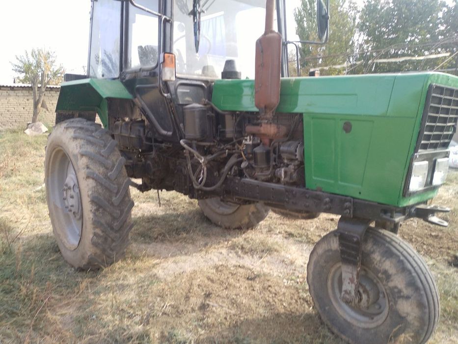 MTZ 80 traktori sotiladi