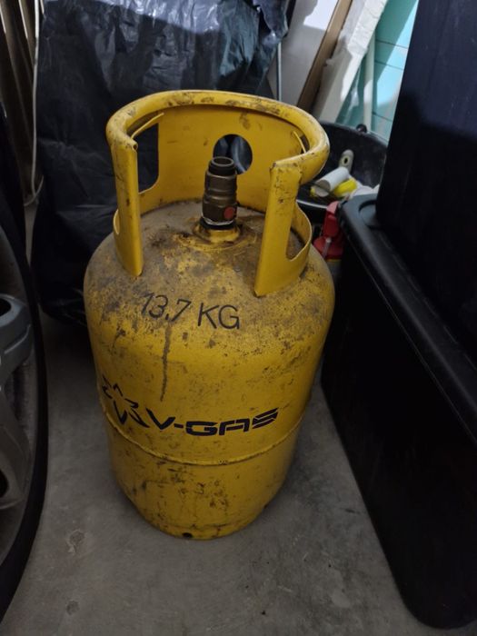 Газова бутилка 13,7 кг + газова печка