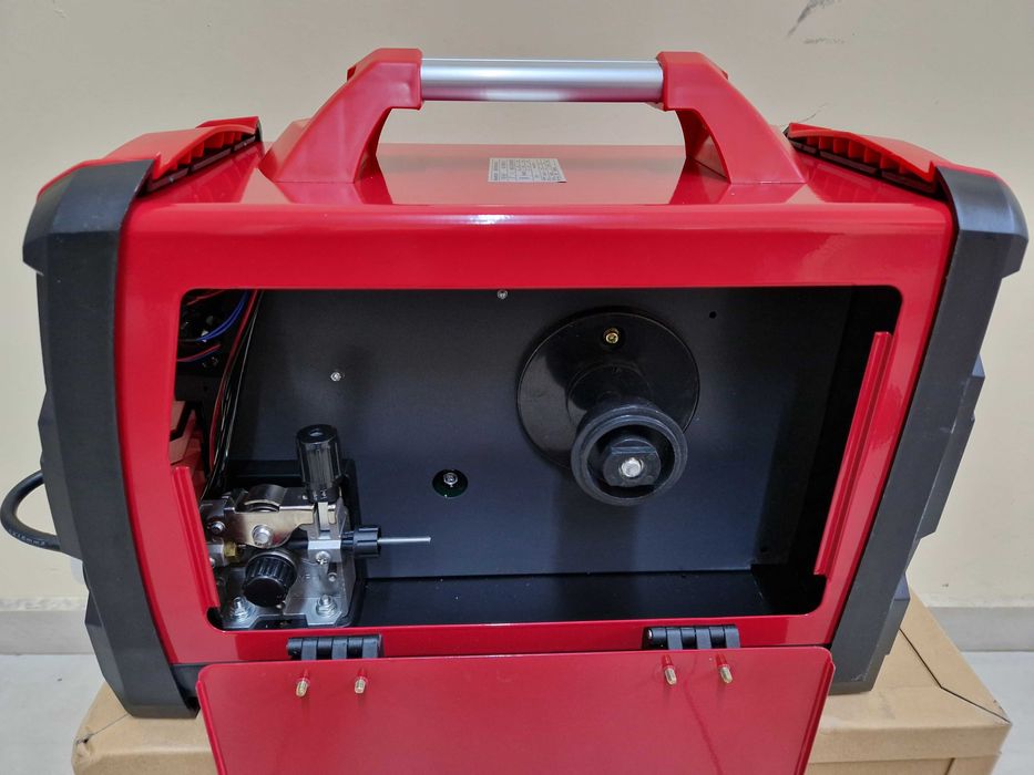 250Ампера  - Телоподаващ Апарат + Електрожен PROFESSIONAL Телоподаващо