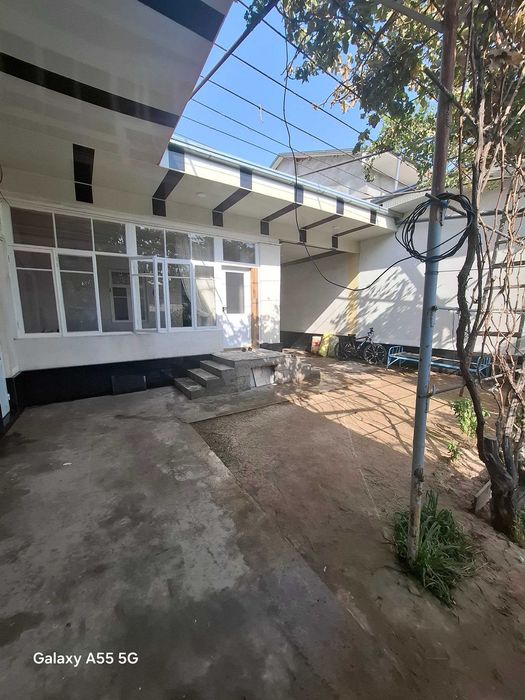 Продаётся дом в Яшнабадском районе ( Олмос)