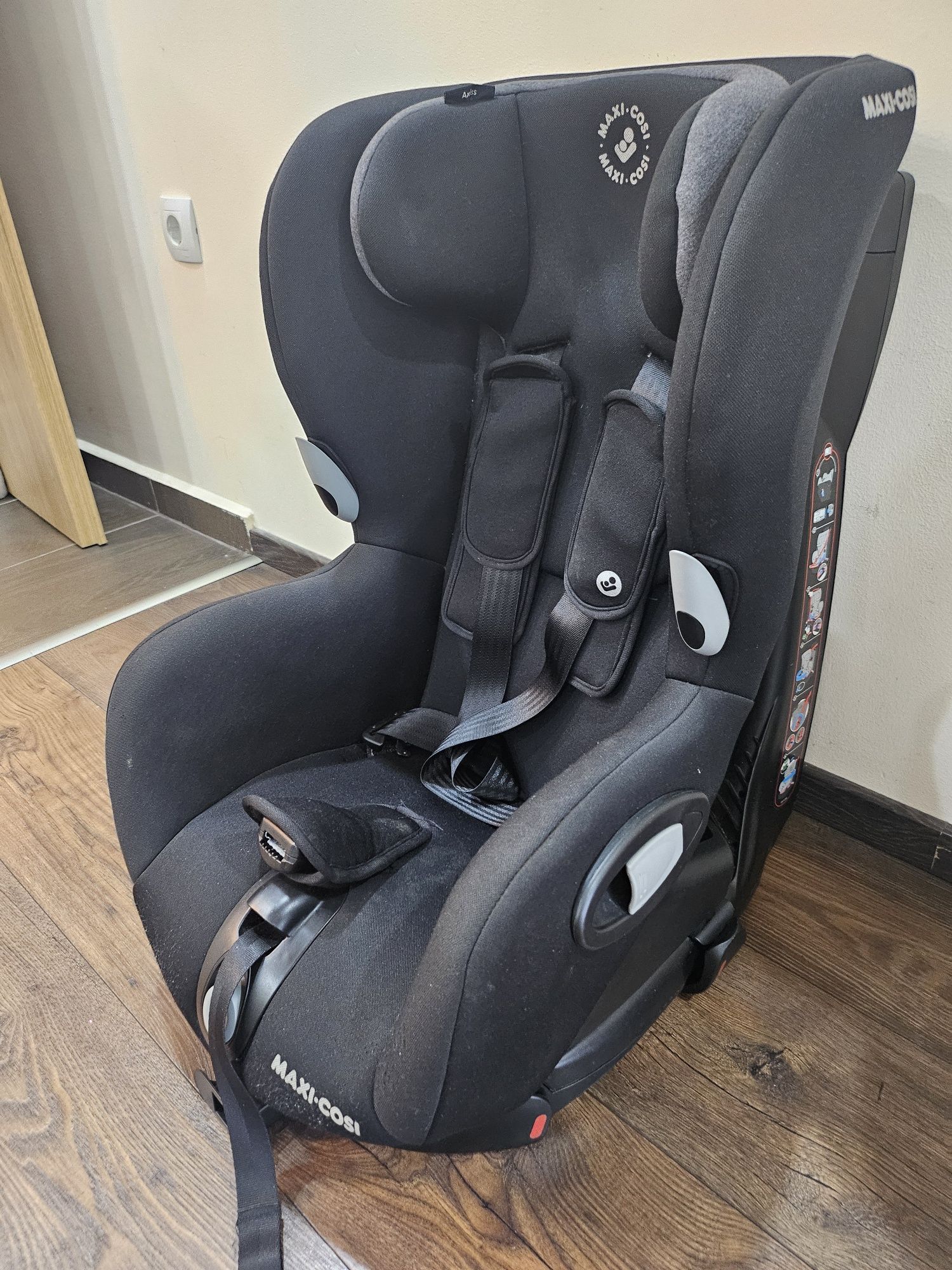 Детско столче за кола Maxi cosi axiss