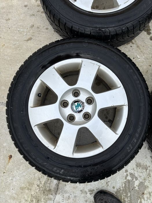 Set jante cu cauciucuri de iarna originale skoda 195/55/15 5x112 ET47