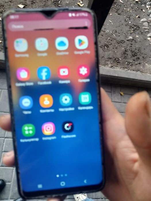 Продам телефон Самсунг а 10