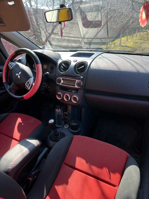 Mitsubishi Colt 2009