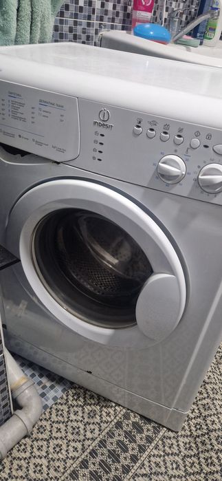 Продам стиральную машинку