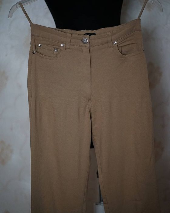 Pantaloni evazati cu talie înaltă bej nude maro