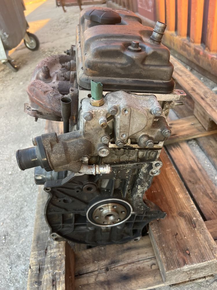 Двигател Peugeot 305