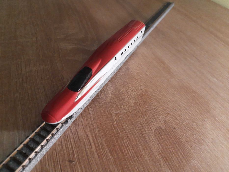 Влак Shinkansen J.R. Series E6 Akita (Komachi) мащаб N 1:160