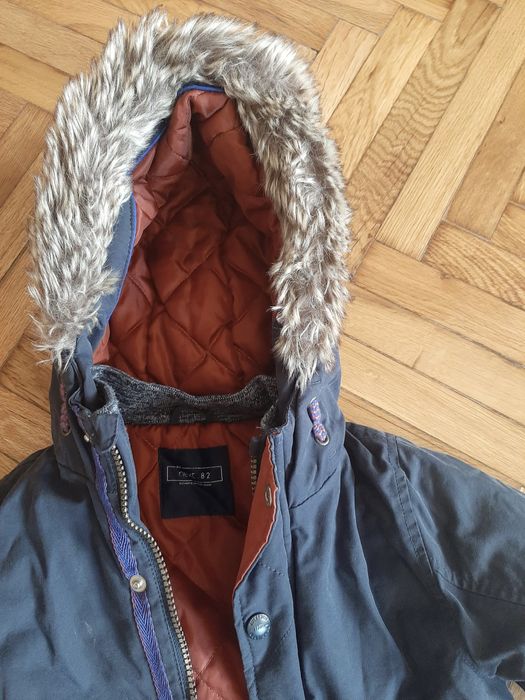 Geaca groasa marimea 98 pt baieti cu gluga si bundita