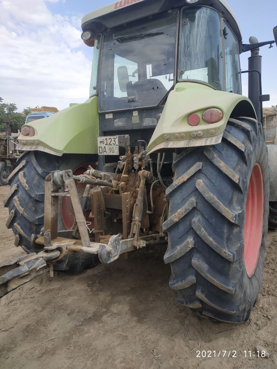 Traktor sotiladi  Arion 630