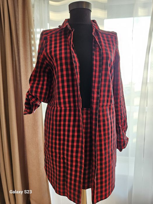 Cămașă cu fusta Zara. Marimea xs-s. 50 lei