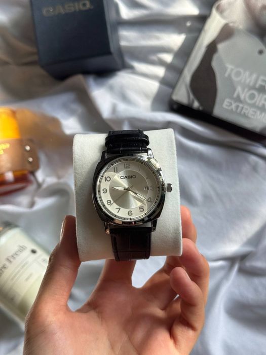 Часы мужские стильные в отличном качестве