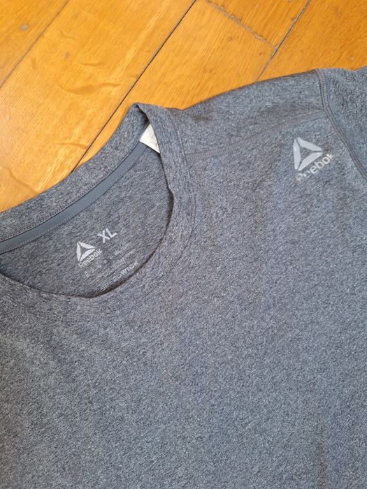 Tricou Reebok XL nou gri