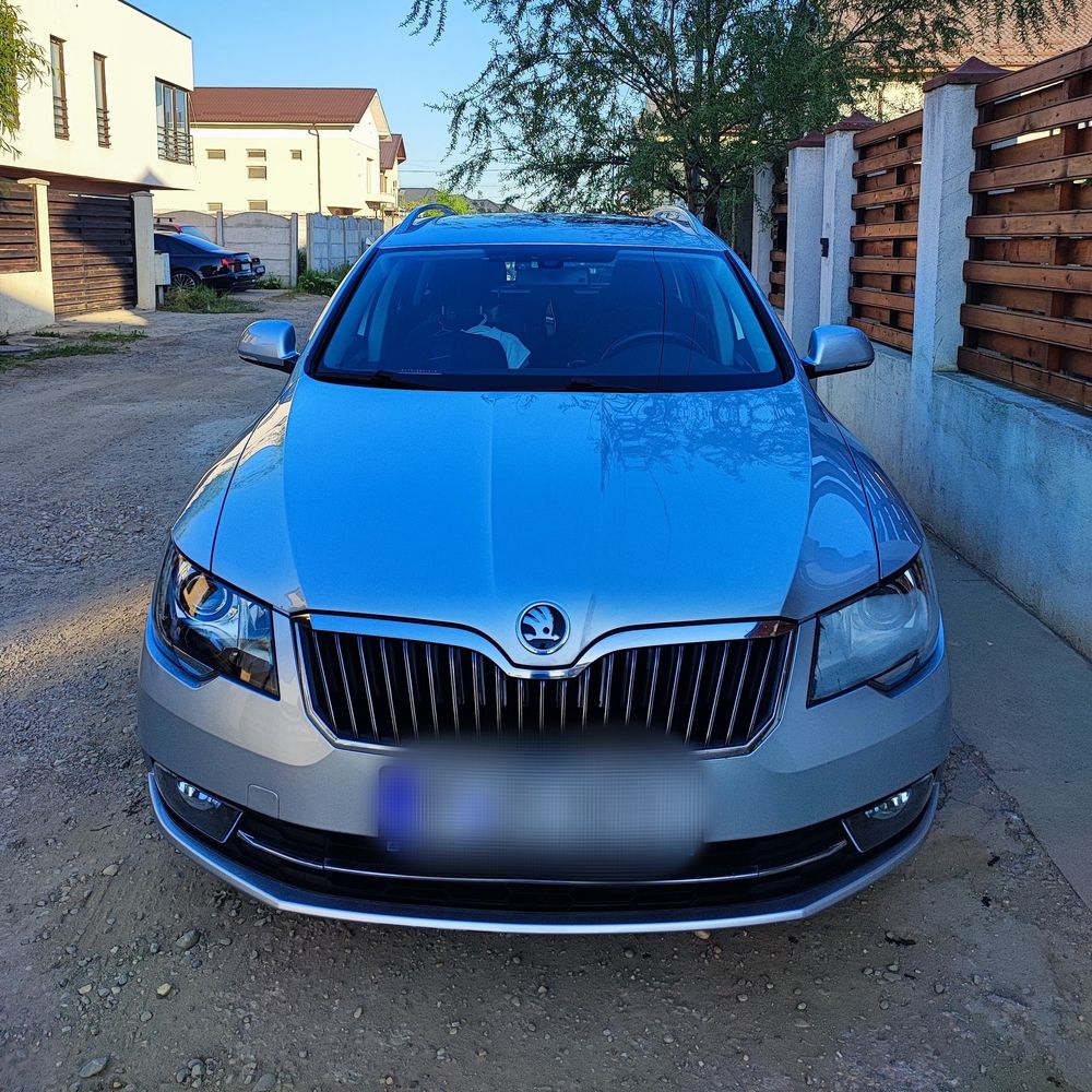 Skoda Superb Combi 4x4 Automată 2.0, 2016 – Panoramic