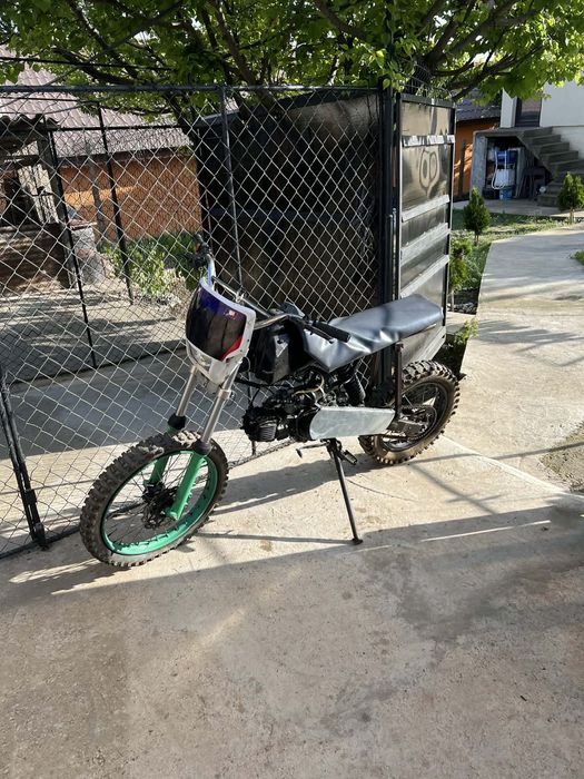 Vand Motocross de 125cc funcional