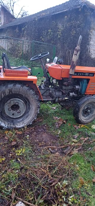 Трактор DFH 180 със Регистрация.