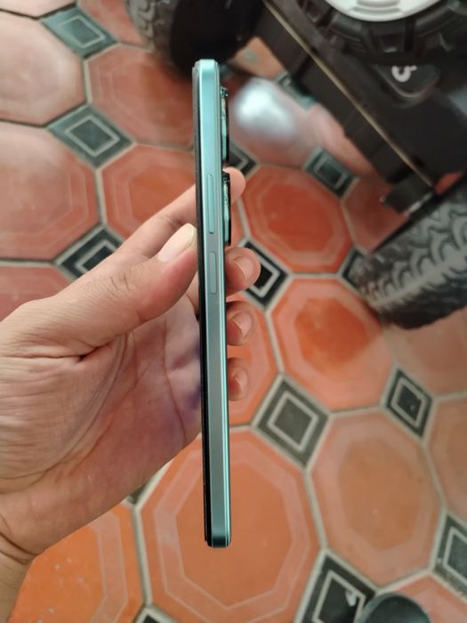 Honor x7b holati zor