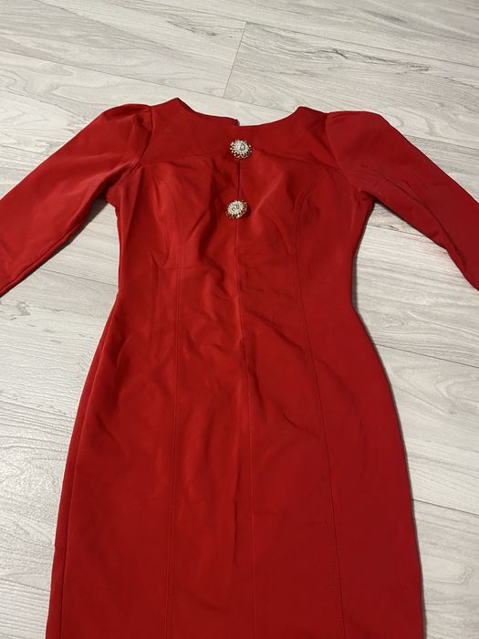 Платье вечерние по 3000 новые р.42-44-46