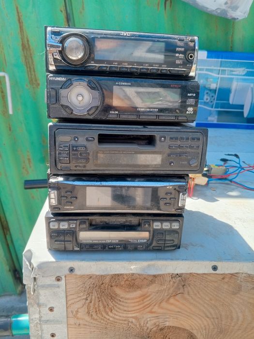Магнитолы автомобильные б.у